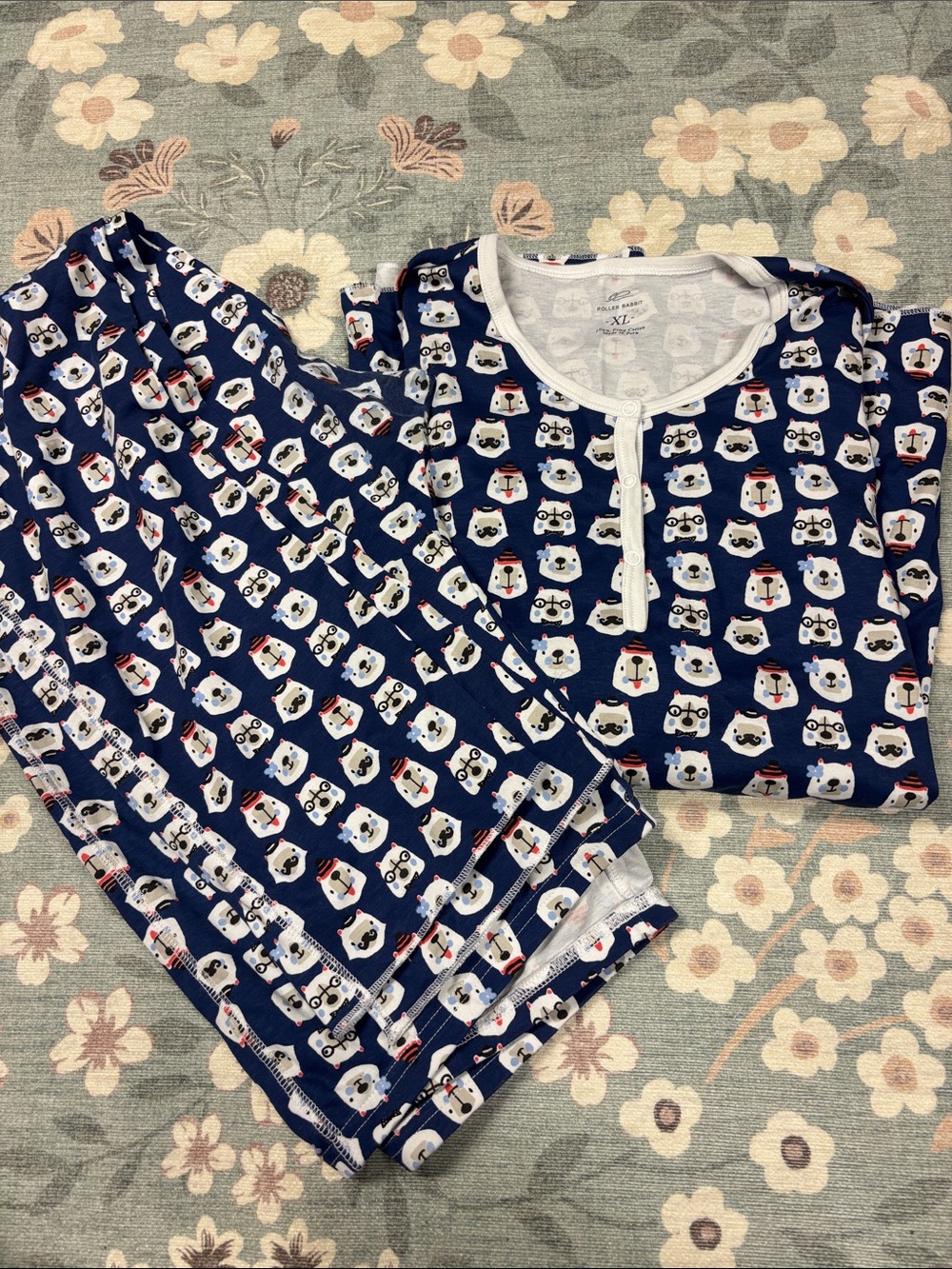 Roller Rabbit Pajama Set - Picture 3 of 8